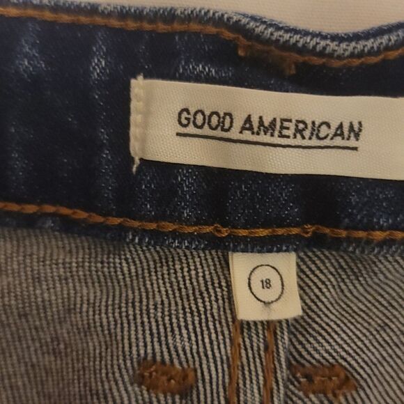 Good American distressed denim shorts size 18 - Picture 7 of 9